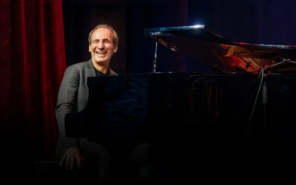 Amr Selim X Theatro Arkan